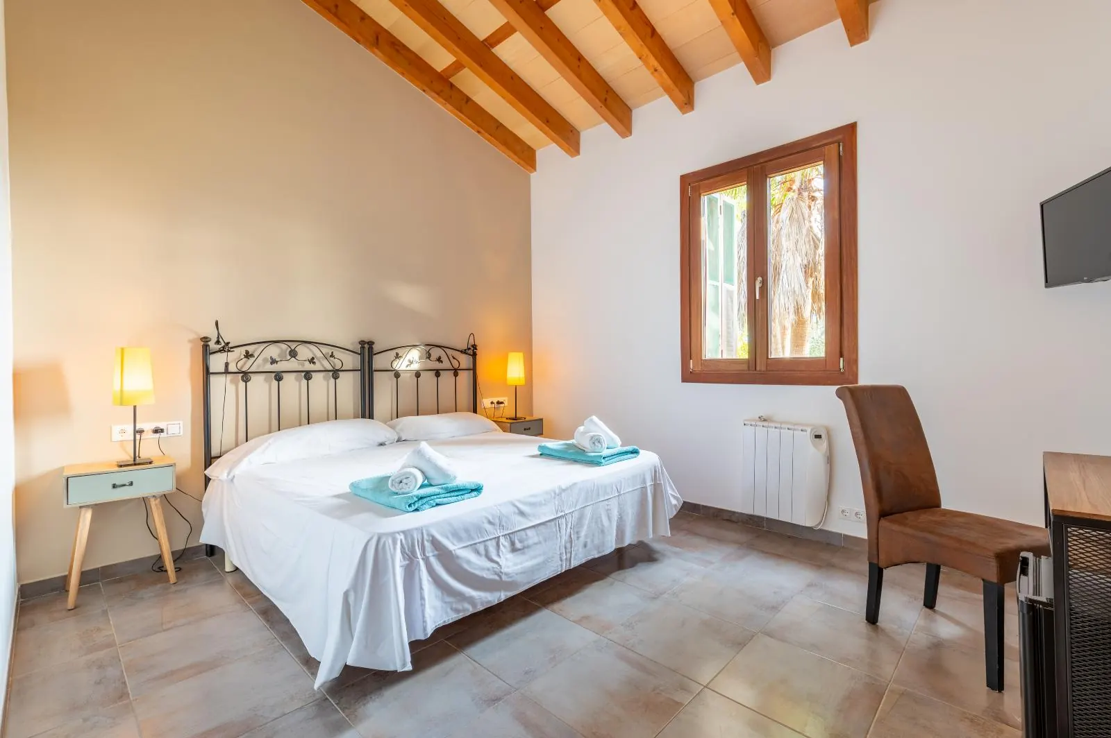 Habitación doble con terraza y desayuno